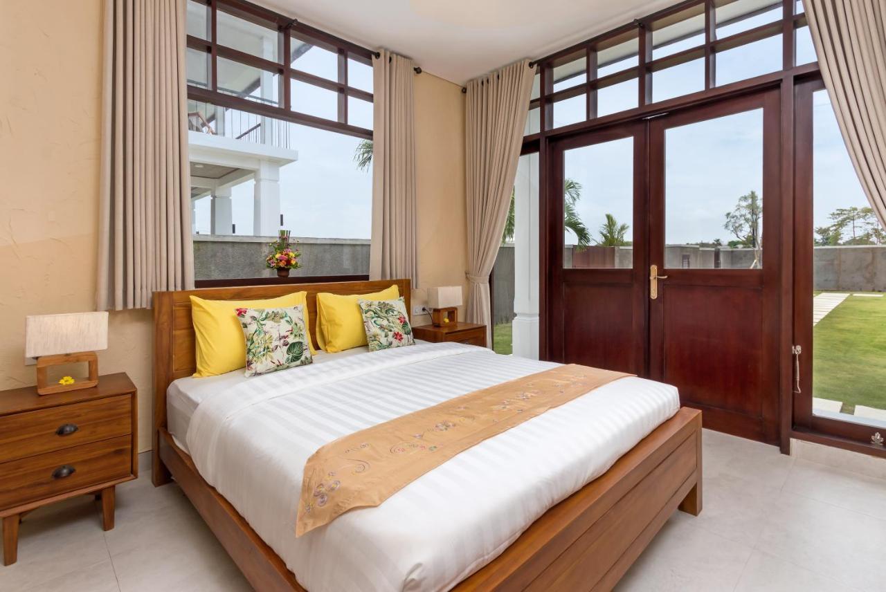 Villa Besakih 5Br, 5 Mins To Beach - Canggu Kültér fotó
