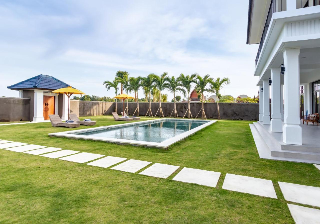 Villa Besakih 5Br, 5 Mins To Beach - Canggu Kültér fotó