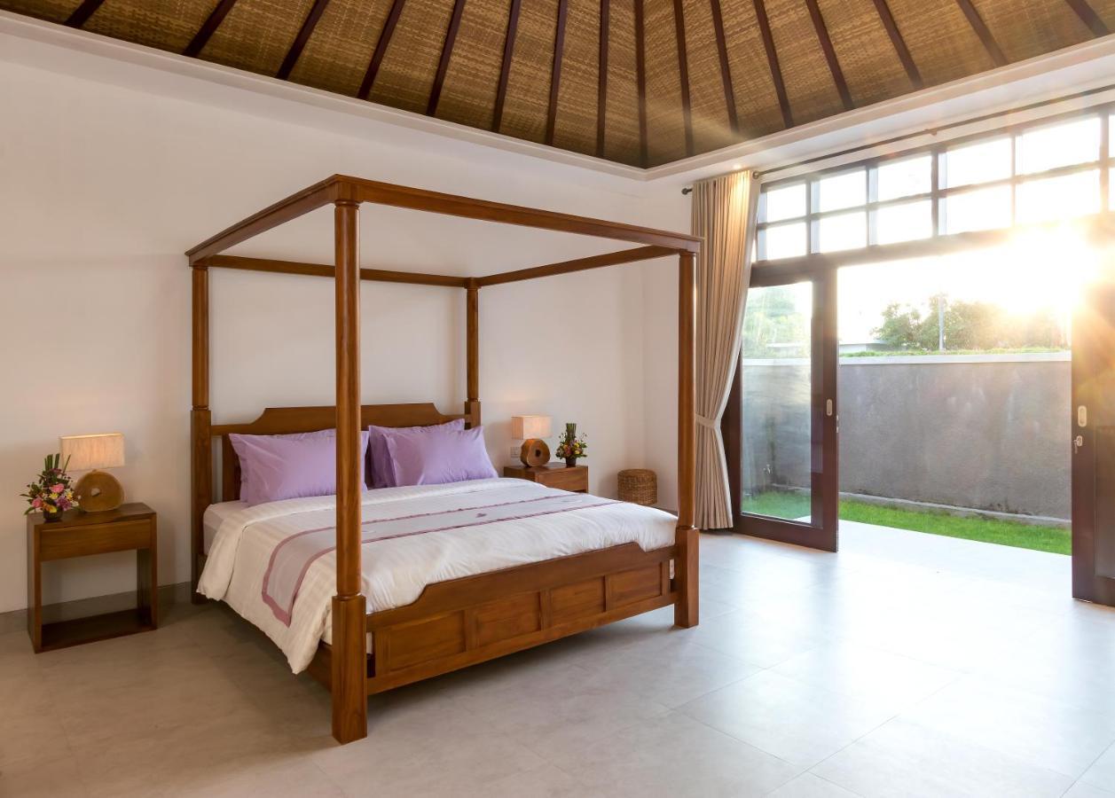Villa Besakih 5Br, 5 Mins To Beach - Canggu Kültér fotó