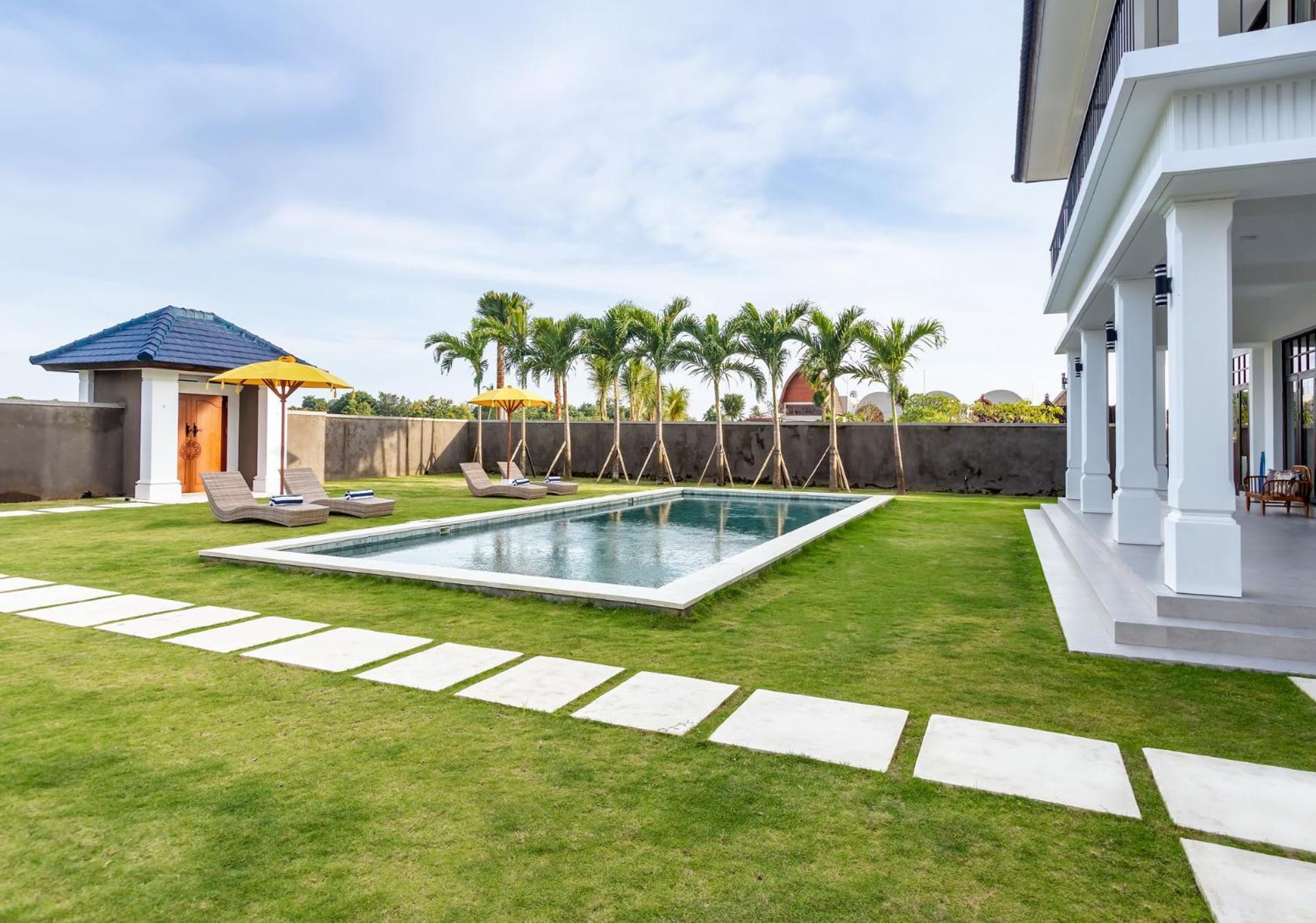 Villa Besakih 5Br, 5 Mins To Beach - Canggu Kültér fotó